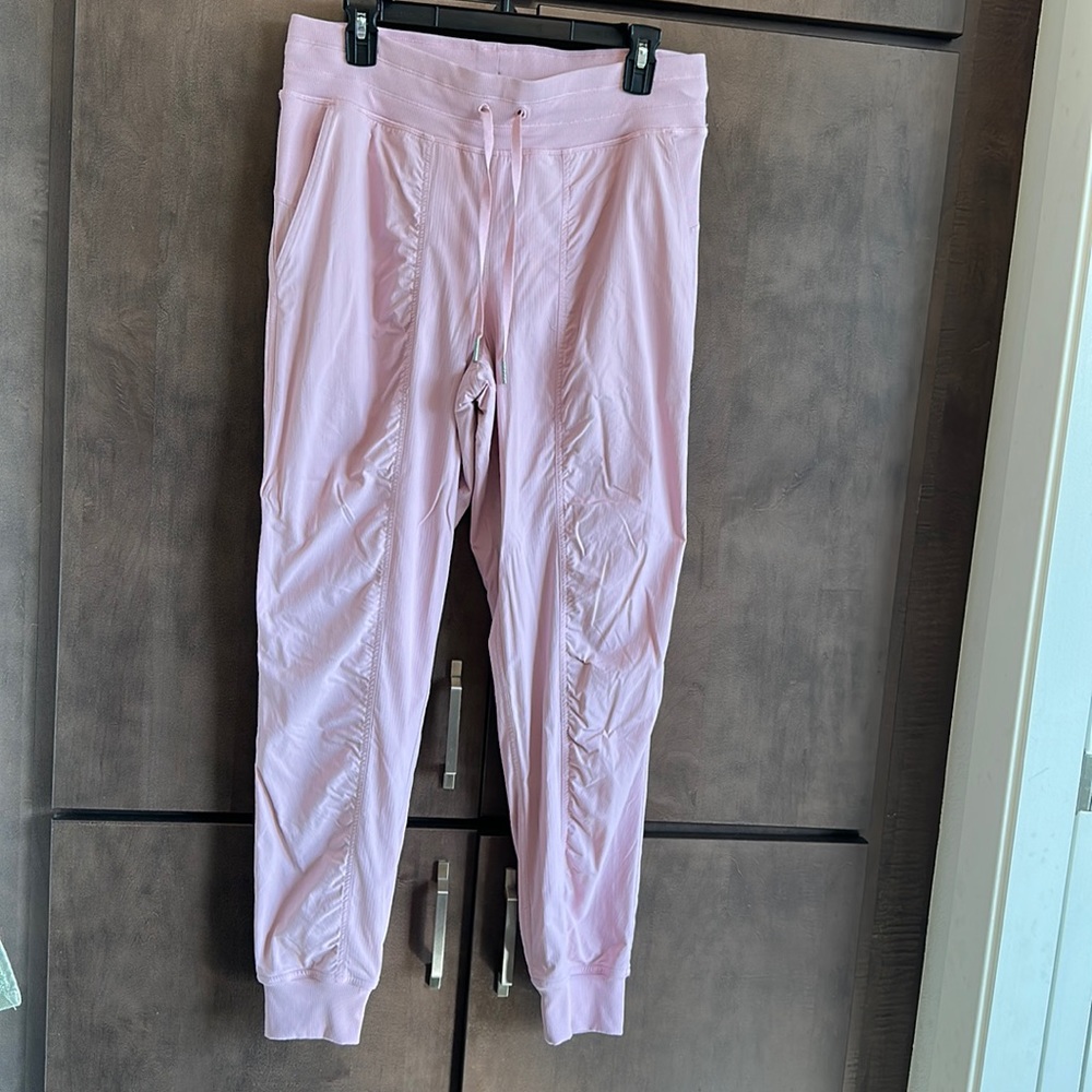 Lululemon dance studio jogger